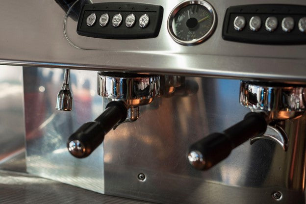 The Rise of Smart Commercial Coffee Machines: Automating Quality Coffee at Scale